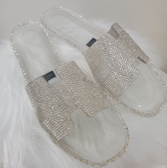 Steve Madden Clear Rhinestone Encrusted Jelly Sandals/ Slides - Picture 5 of 10
